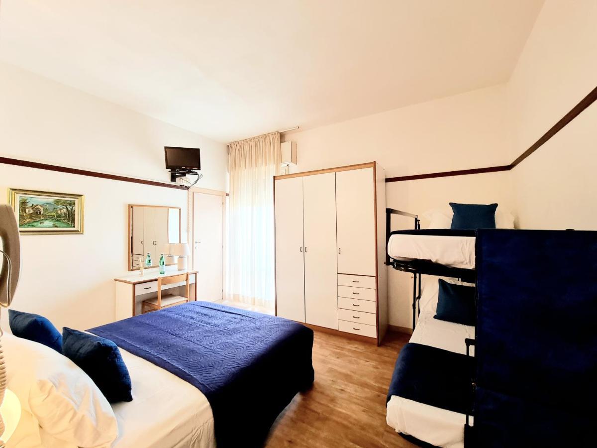 Club Hotel Residence Cesenatico Eksteriør billede