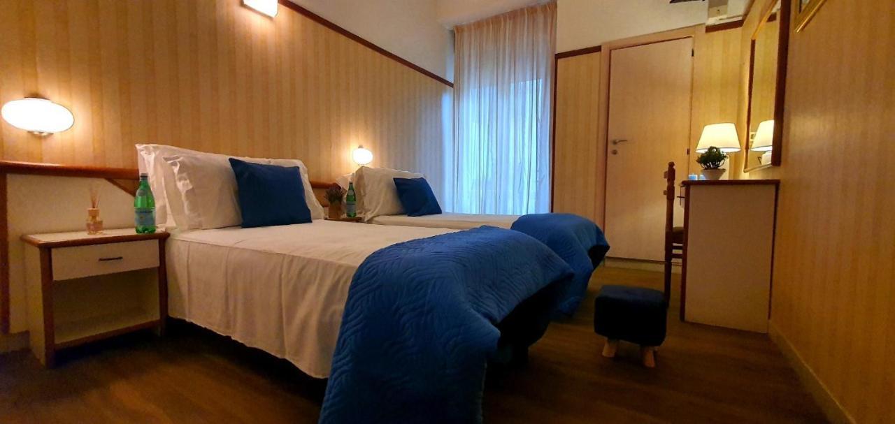 Club Hotel Residence Cesenatico Eksteriør billede