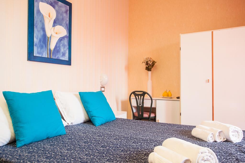 Club Hotel Residence Cesenatico Eksteriør billede